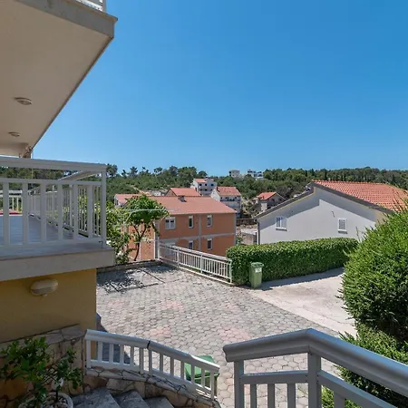 Apartments Kapetan Trogir Exterior photo