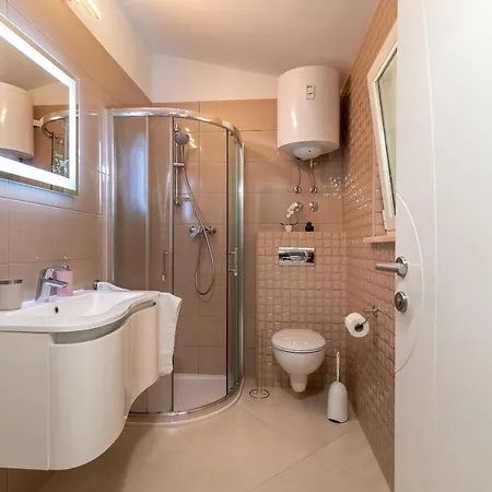 Apartments Kapetan Trogir Exterior photo