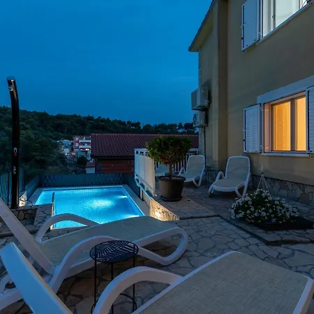 Apartments Kapetan Trogir Exterior photo