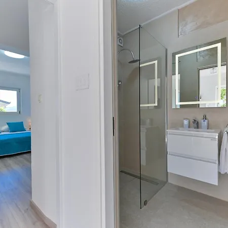 Apartments Kapetan Trogir Exterior photo