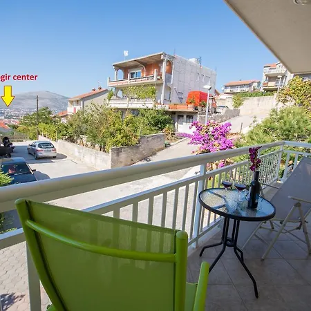 Apartments Kapetan Trogir Exterior photo