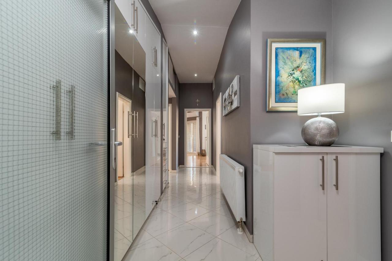 Kapetan Apartment *